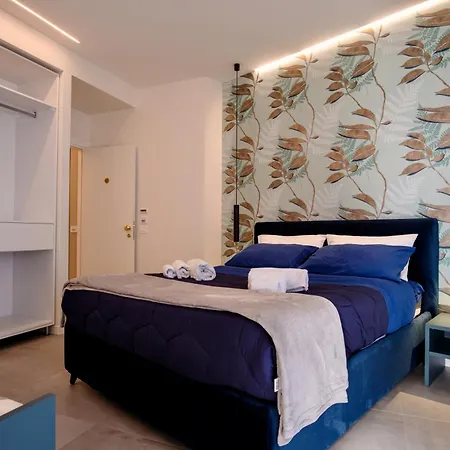 Ognina Sea カターニア