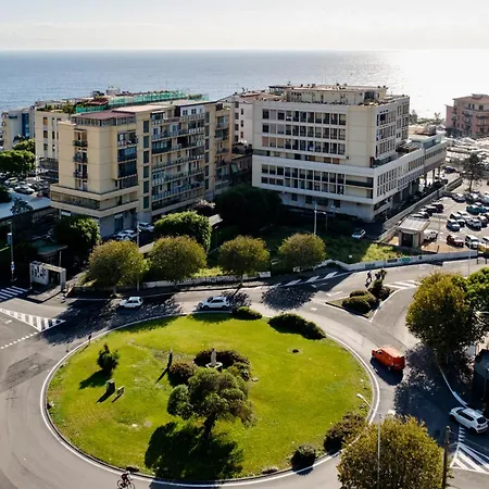 ゲストハウス Ognina Sea カターニア